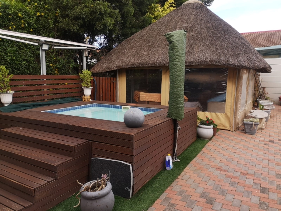 4 Bedroom Property for Sale in Azalea Park Eastern Cape